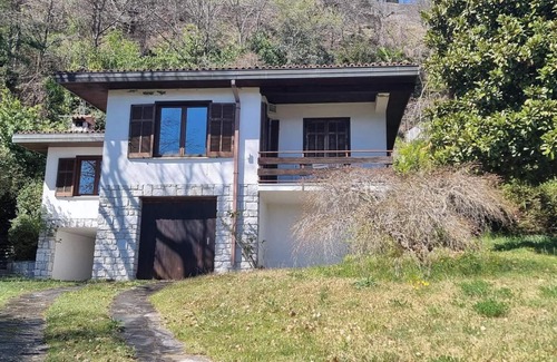 Ghiffa Villa | Cozy villa with unique view of the whole of Lake Maggiore Animals welcome