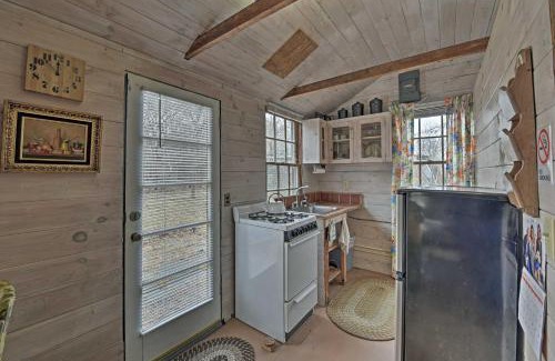 Tisbury House | Charming Vineyard Haven Cottage Steps from the Beach