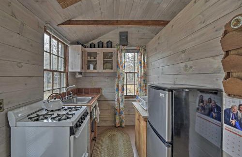 Tisbury House | Charming Vineyard Haven Cottage Steps from the Beach