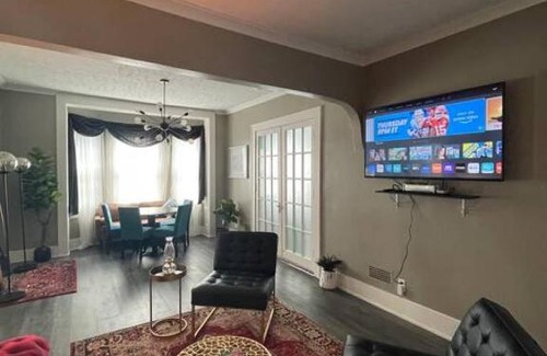 Near South House | Inviting Vintage Escape Just Minutes from Downtown