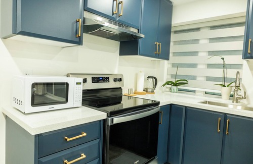 Halton Regional Municipality House | Cozy walkout basement apartment overlooking a serene ravine!