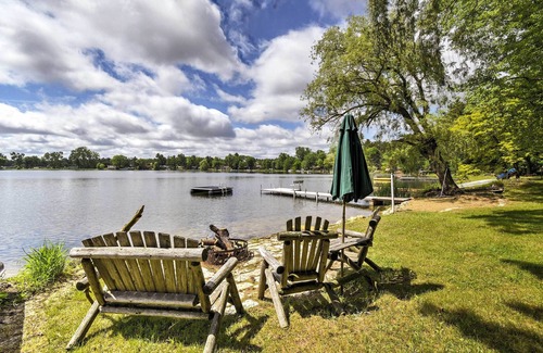 Wautoma Cottage | Charming Wautoma Home with Lake Views & Family-Friendly Amenities