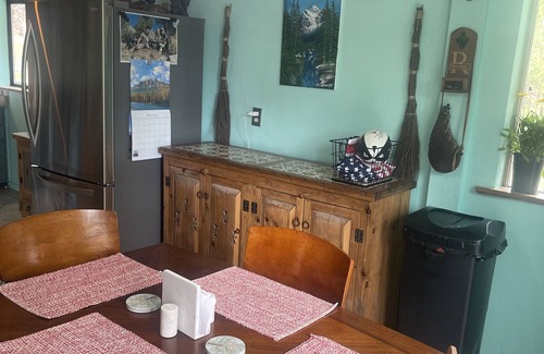 Jemez Springs Cabin | Perfect Weekend Escape with Pet-Friendly Amenities!