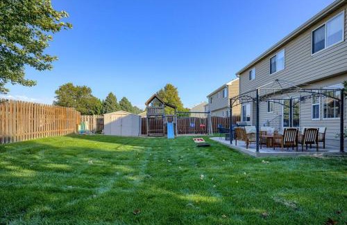 McArdle House | Inviting Winter Escape with Family-Friendly Amenities