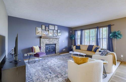 McArdle House | Inviting Winter Escape with Family-Friendly Amenities
