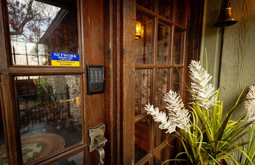 Indianapolis House | Inviting Wooded Lodge with Spa, Near Indianapolis