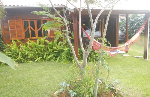Barra de Ibiraquera Ski Chalet | Charming Wooden Chalet with Wifi and Pet-Friendly Amenities