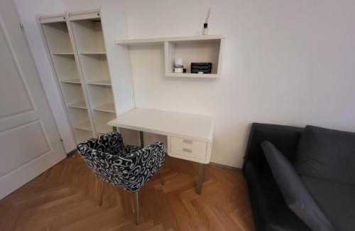 Weißgerber Apartment | Guest Rated: CozyNite Premium Apartment with Child-Friendly Amenities