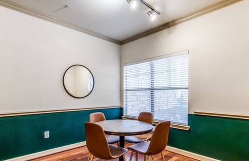 McNeil Apartment | CozySuites Stunning 1BR Condo in Mountain Resort #02