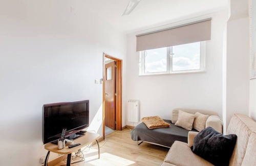 Coimbra Apartment | Cq15 Cozy Studio Next to HUC