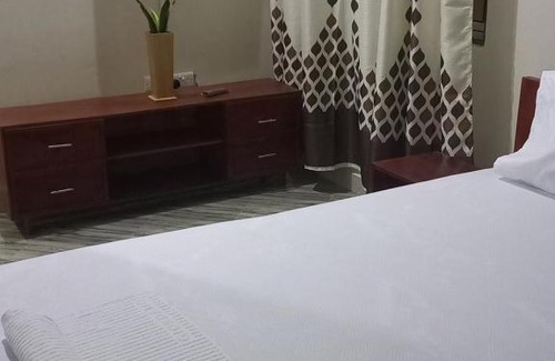 Mbezi House | Top-Rated CR 74 Goba Lodge with Breakfast & Family-Friendly Perks