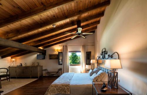 Cuacos de Yuste Villa | Explore CR La CASONA de VALFRIO - Pet-Friendly Oceanfront Stay