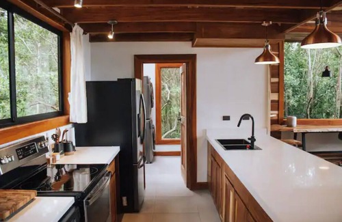 Monteverde Cottage | Miramar Cottage - Your Cloud Forest Retreat Awaits