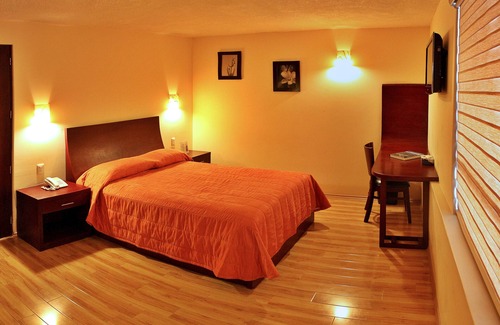 Centro de la Ciudad Hotel | Relaxing Retreat at CR Tehuacan with Spa and Dining