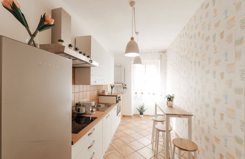 Civitavecchia Apartment | Top-Rated CR32 Tourist Accommodation Near Port and Station