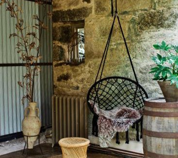 Knockaderry Cross Roads Villa | Discover Crab Lane Studios: Guest Rated 9.9/10