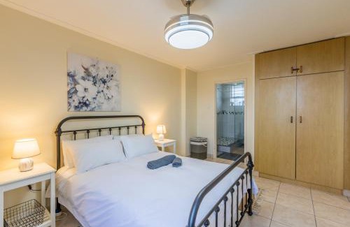 Doonside Apartment | Crab Nest 2 Bedrooms and 2 Bathrooms