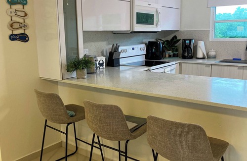 Rio Grande Condo | Beachfront Crab Shack Condo with Pool & Ocean Views