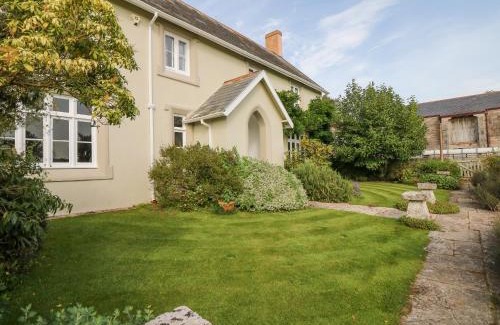 Ebford House | Crablake Farmhouse: 4-Star, Pet Friendly Retreat