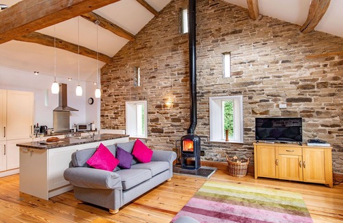 Ainley Top House | Charming Victorian Country Barn Conversion with Pool & Spa