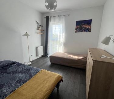 Warszawskie Apartment | Spacious 2-Bedroom Flat Steps from City Center