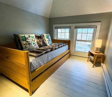 Willmar Apartment | CRAFTSMAN UPSTAIRS with impressive attic!