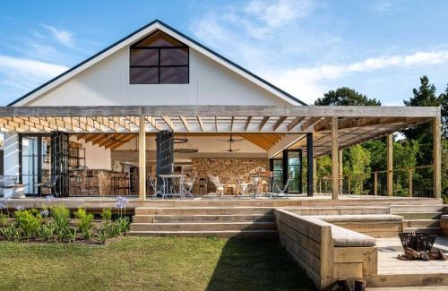 Bitou Cabin | Unforgettable Stays at Crags Country Lodge with Pool & Breakfast