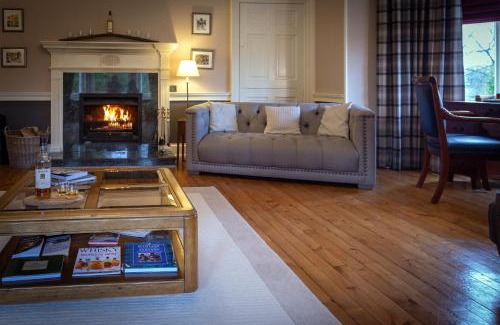 Craigellachie House | Top-Rated Craigellachie Lodge: Family-Friendly Getaway