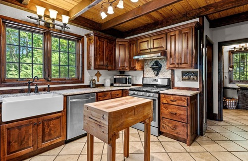 Ferguson Cabin | Experience Craigh na Dun: Timber Frame Cabin with Pool