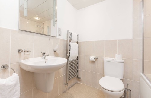 Inverness Hotel | Discover Craigmonie Hotel Inverness: Pool, Spa & Dining