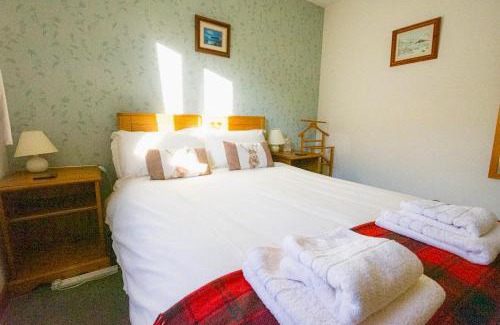 Invermoriston Bed & Breakfast | Experience Craik Na Dav B&B: 4-Star Comfort & Family Friendly