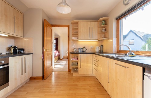 Crail House | Oceanfront Crail Getaway, East Neuk - Guest Rated 10/10