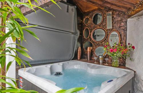 Kenn House | Discover Cramwell Cottage: Pet-Friendly Retreat at Ley Arms