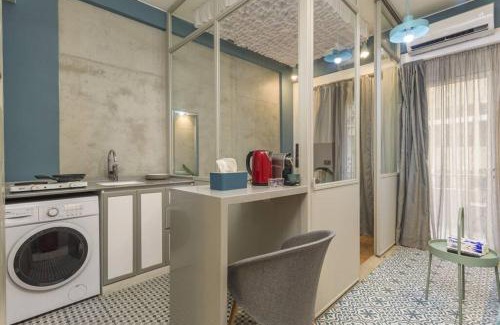 Mar Mikhael Apartment | Cozy Cranberry 1-BR in Mar Mikhael - Perfect for Families