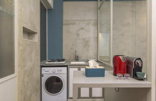Mar Mikhael Apartment | Cozy Cranberry 1-BR in Mar Mikhael - Perfect for Families