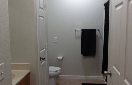 Forest Lake Condo | Relaxing Crashing Tide Condo with Pool and Hot Tub Access