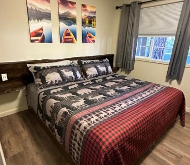 Klamath Lake Hotel | Gateway to Crater Lake: Pet-Friendly 5-Star Retreat