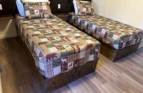 Klamath Lake Hotel | Gateway to Crater Lake: Pet-Friendly 5-Star Retreat