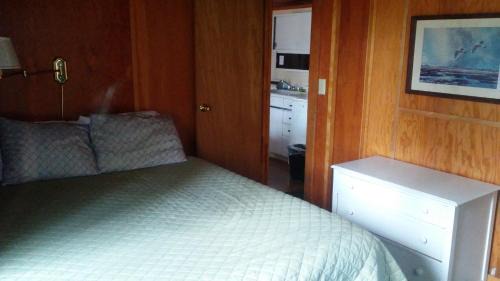 Rocky Point Resort | Pet-Friendly Retreat at Crater Lake Gateway-Rocky Point Resort