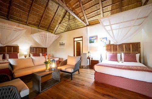 Fort Portal Cabin | Elegant Stay at Crater Safari Lodge - Pool & Spa Awaits