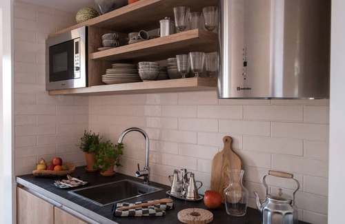 Baiona House | Relax at Craveiral Farmhouse by Belong - Pet Friendly Oasis