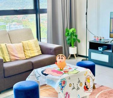 George Town Apartment | Crayon ShinChan 3R2B SeaView Suite