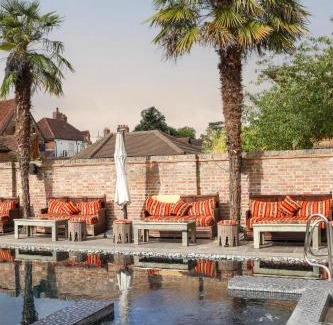 Beaconsfield Hotel | Indulge at Crazy Bear Beaconsfield: Pool & Hot Tub Oasis