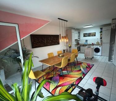 Hueckelhoven Apartment | Inviting Stay at Crazy Home - Rated 9.4/10 for Families