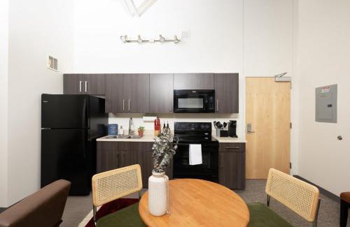 Westown Apartment | Discover Flexhome Fiserv: Family-Friendly 2BR Private Apt