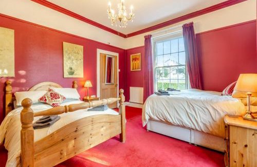 Wem House | Discover Comfort at Creamore Grove: Family & Pet Friendly