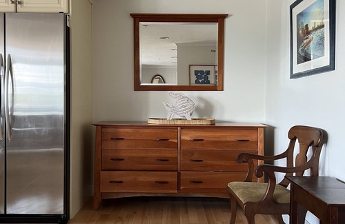 Humarock Apartment | Oceanfront Guest Suite with Pool and Breakfast Included
