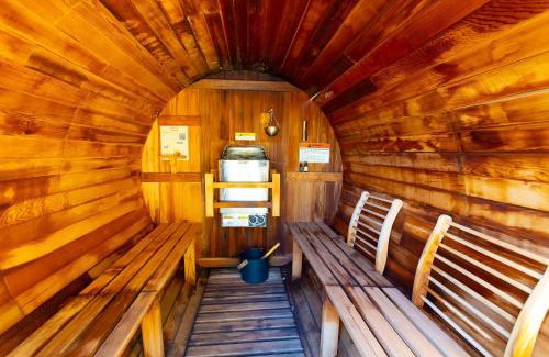 Johnson City House | Creator Cabin - Retreat for 8