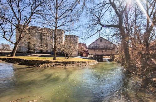 Rohrerstown Apartment | Relaxing Runningwater Apartment in Lancaster with Spa Deck