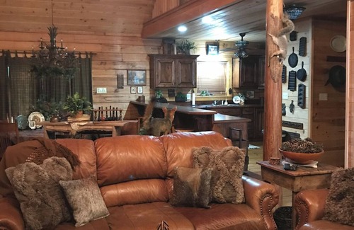 Maggie Valley Cabin | Scenic Creekfront Cabin Steps from Downtown Attractions